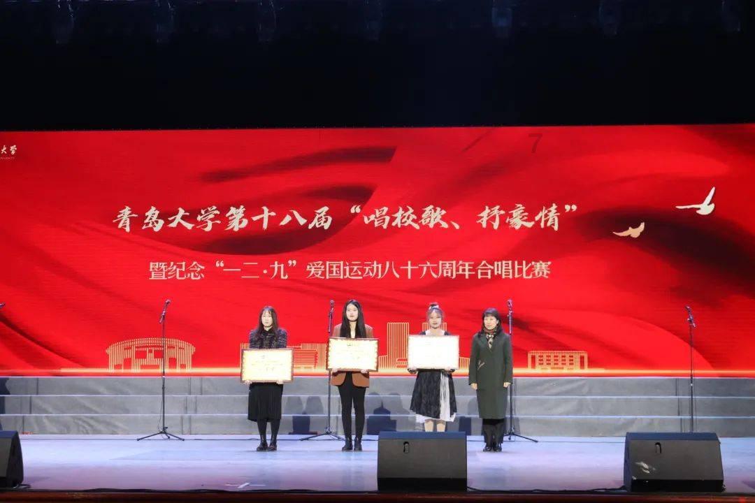 小猫钓鱼游戏龙王版有船